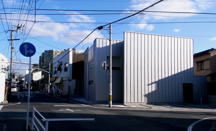 外観 サンカクスケール