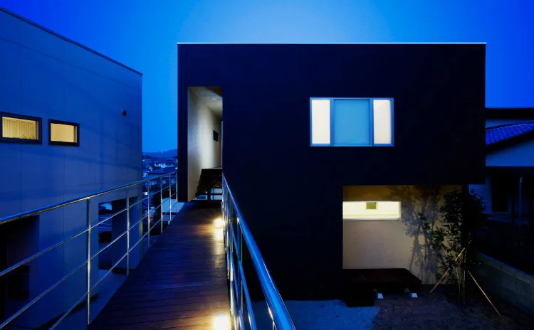 大きなデッキのある家